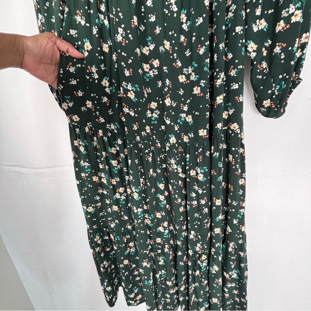 Old Navy Dark Green Floral Tiered Maxi Dress Size M Long Sleeve Boho Prairie - Picture 7 of 13